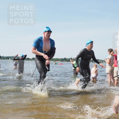 22.06.2025 - Viking Triathlon KatJ http://msf.ph/oto/8110887 22.06.2025 10:39:34 Schwimmen 25, 29, 86, 93, 117, 138, 150, 195, 244, 298, 324, 337, 474, 529 meine-sportfotos.de