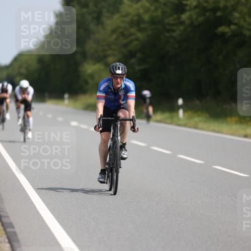 22.06.2025 - Viking Triathlon Yannick Fuchs http://msf.ph/oto/8111050 22.06.2025 11:35:42 Radfahren 5, 108, 196, 229, 242, 271, 294, 301, 429, 435, 486, 519, 647 meine-sportfotos.de