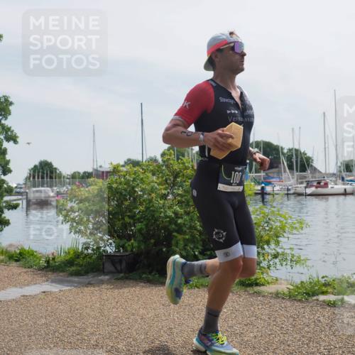 22.06.2025 - Viking Triathlon KatJ http://msf.ph/oto/8111059 22.06.2025 12:43:48 Laufen 100 meine-sportfotos.de