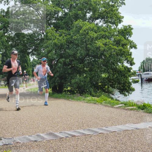 22.06.2025 - Viking Triathlon KatJ http://msf.ph/oto/8111076 22.06.2025 12:44:08 Laufen 6 meine-sportfotos.de