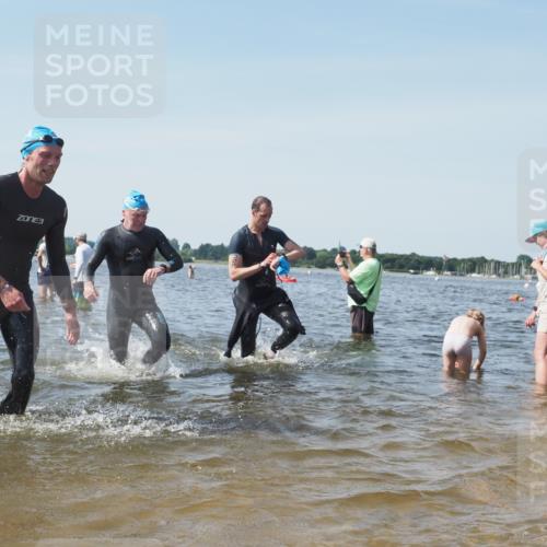 22.06.2025 - Viking Triathlon KatJ http://msf.ph/oto/8111093 22.06.2025 10:39:41 Schwimmen 25, 29, 86, 93, 138, 150, 244, 337, 423, 518, 529 meine-sportfotos.de