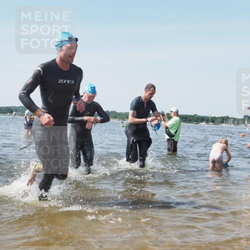 22.06.2025 - Viking Triathlon KatJ http://msf.ph/oto/8111101 22.06.2025 10:39:41 Schwimmen 25, 29, 86, 93, 138, 150, 244, 337, 423, 518, 529 meine-sportfotos.de