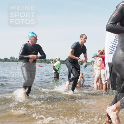 22.06.2025 - Viking Triathlon KatJ http://msf.ph/oto/8111132 22.06.2025 10:39:42 Schwimmen 25, 29, 86, 93, 138, 244, 337, 423, 437, 518, 529 meine-sportfotos.de