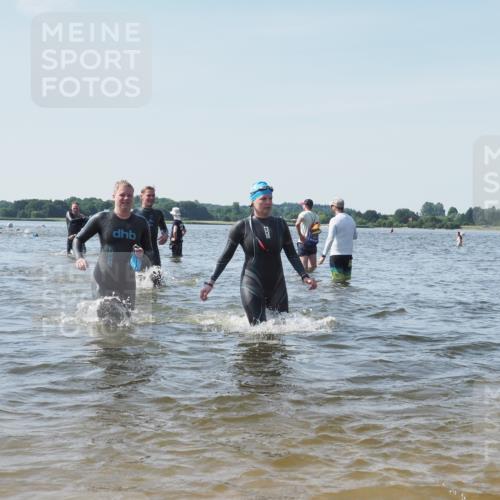 22.06.2025 - Viking Triathlon KatJ http://msf.ph/oto/8111168 22.06.2025 10:39:45 Schwimmen 25, 29, 86, 138, 244, 423, 437, 518, 529 meine-sportfotos.de