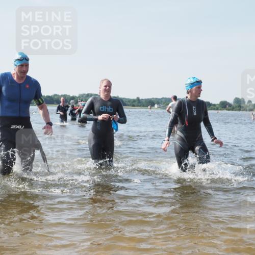 22.06.2025 - Viking Triathlon KatJ http://msf.ph/oto/8111218 22.06.2025 10:39:46 Schwimmen 25, 29, 86, 138, 244, 423, 437, 518, 529 meine-sportfotos.de