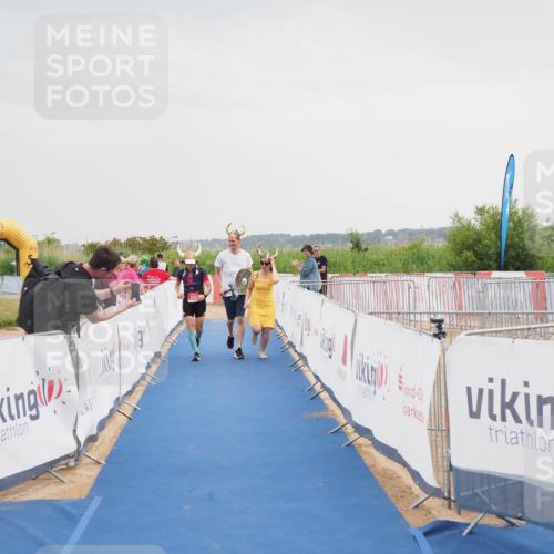 22.06.2025 - Viking Triathlon MichiJ http://msf.ph/oto/8111234 22.06.2025 16:40:53 Ziel 649 meine-sportfotos.de