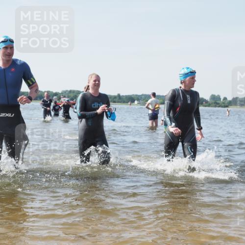 22.06.2025 - Viking Triathlon KatJ http://msf.ph/oto/8111236 22.06.2025 10:39:46 Schwimmen 25, 29, 86, 138, 244, 423, 437, 518, 529 meine-sportfotos.de