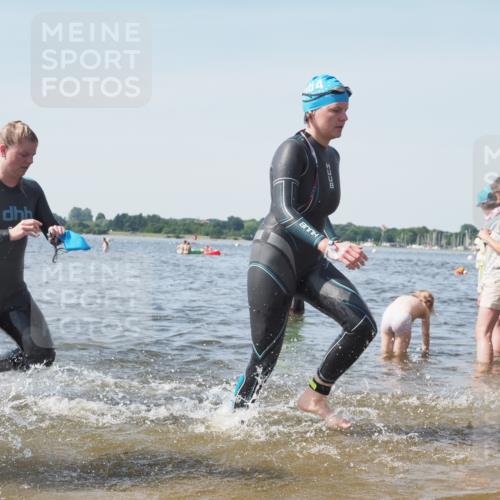 22.06.2025 - Viking Triathlon KatJ http://msf.ph/oto/8111286 22.06.2025 10:39:47 Schwimmen 25, 29, 86, 244, 283, 423, 437, 518 meine-sportfotos.de