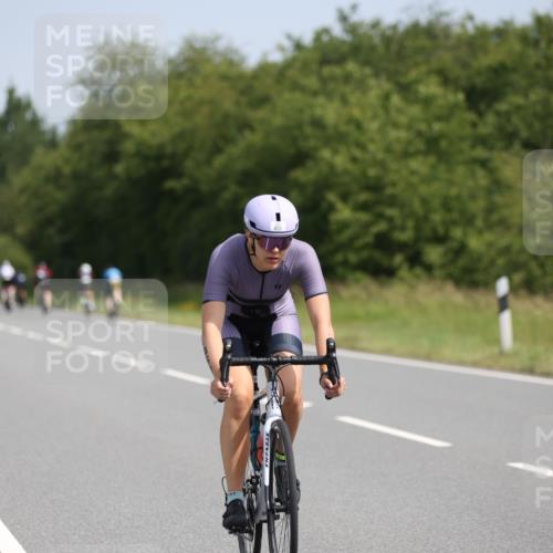 22.06.2025 - Viking Triathlon Yannick Fuchs http://msf.ph/oto/8111406 22.06.2025 11:35:57 Radfahren 214, 217, 284, 460, 464, 492, 493, 627 meine-sportfotos.de