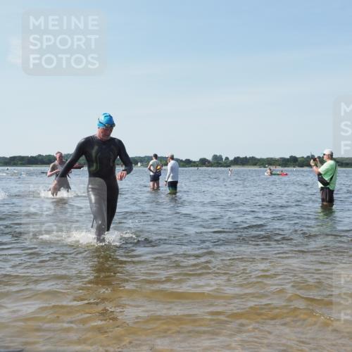 22.06.2025 - Viking Triathlon KatJ http://msf.ph/oto/8111420 22.06.2025 10:39:52 Schwimmen 29, 283, 423, 437, 518 meine-sportfotos.de