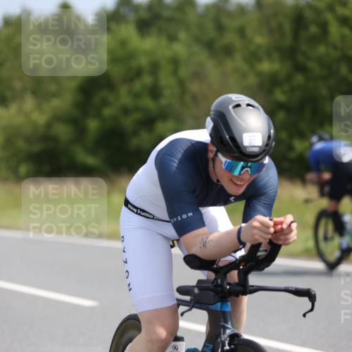 22.06.2025 - Viking Triathlon Yannick Fuchs http://msf.ph/oto/8111502 22.06.2025 11:36:07 Radfahren 87, 124, 214, 217, 464, 479, 492 meine-sportfotos.de