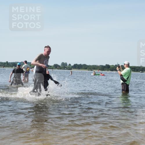 22.06.2025 - Viking Triathlon KatJ http://msf.ph/oto/8111529 22.06.2025 10:39:56 Schwimmen 283, 423, 437, 518, 538 meine-sportfotos.de
