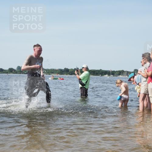 22.06.2025 - Viking Triathlon KatJ http://msf.ph/oto/8111561 22.06.2025 10:39:57 Schwimmen 283, 423, 437, 518, 538 meine-sportfotos.de