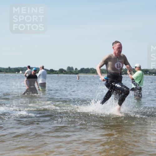 22.06.2025 - Viking Triathlon KatJ http://msf.ph/oto/8111583 22.06.2025 10:39:57 Schwimmen 283, 423, 437, 518, 538 meine-sportfotos.de