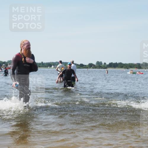 22.06.2025 - Viking Triathlon KatJ http://msf.ph/oto/8111608 22.06.2025 10:39:58 Schwimmen 283, 437, 518, 538 meine-sportfotos.de