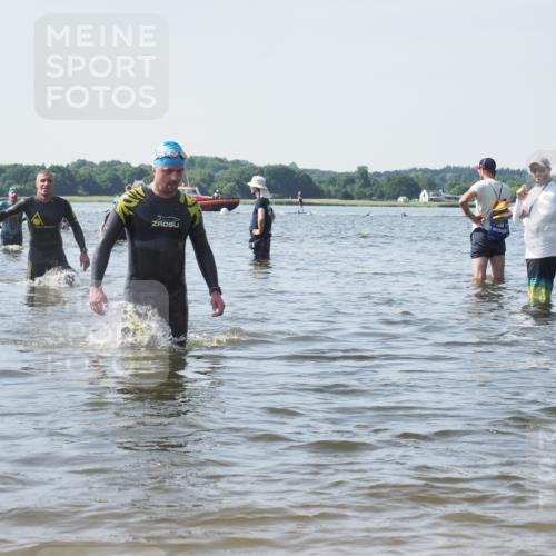 22.06.2025 - Viking Triathlon KatJ http://msf.ph/oto/8111719 22.06.2025 10:40:07 Schwimmen 248, 283, 394, 538, 553 meine-sportfotos.de