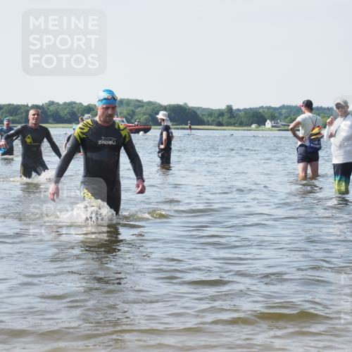 22.06.2025 - Viking Triathlon KatJ http://msf.ph/oto/8111726 22.06.2025 10:40:07 Schwimmen 248, 283, 394, 538, 553 meine-sportfotos.de