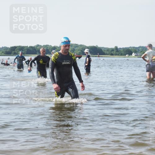 22.06.2025 - Viking Triathlon KatJ http://msf.ph/oto/8111745 22.06.2025 10:40:08 Schwimmen 248, 283, 379, 394, 538, 553 meine-sportfotos.de