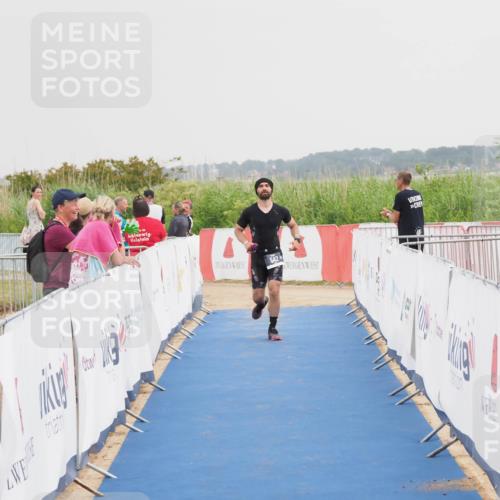 22.06.2025 - Viking Triathlon MichiJ http://msf.ph/oto/8111761 22.06.2025 16:41:07 Ziel 542 meine-sportfotos.de