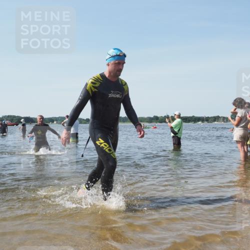 22.06.2025 - Viking Triathlon KatJ http://msf.ph/oto/8111813 22.06.2025 10:40:13 Schwimmen 248, 375, 379, 385, 394, 487, 517, 538, 553 meine-sportfotos.de