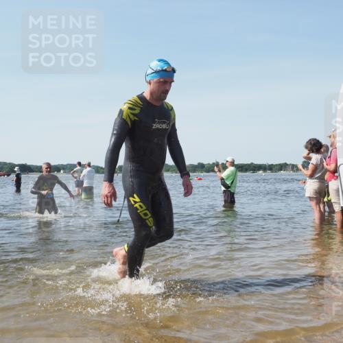 22.06.2025 - Viking Triathlon KatJ http://msf.ph/oto/8111816 22.06.2025 10:40:13 Schwimmen 248, 375, 379, 385, 394, 487, 517, 538, 553 meine-sportfotos.de