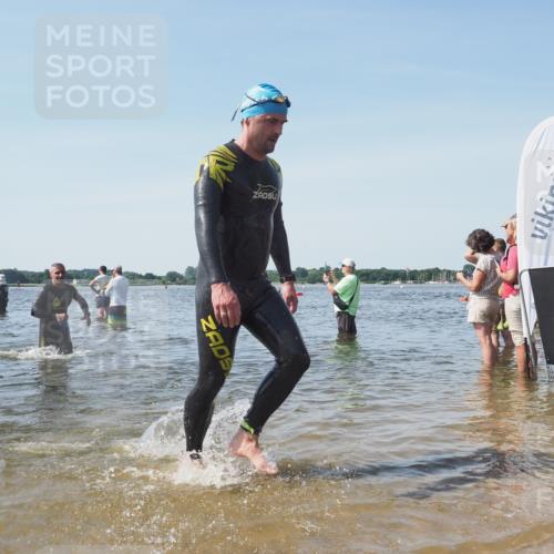 22.06.2025 - Viking Triathlon KatJ http://msf.ph/oto/8111823 22.06.2025 10:40:14 Schwimmen 248, 375, 379, 385, 394, 487, 517, 538, 553 meine-sportfotos.de
