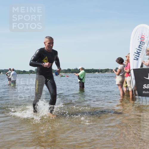 22.06.2025 - Viking Triathlon KatJ http://msf.ph/oto/8111933 22.06.2025 10:40:17 Schwimmen 248, 375, 379, 385, 394, 487, 517, 553 meine-sportfotos.de