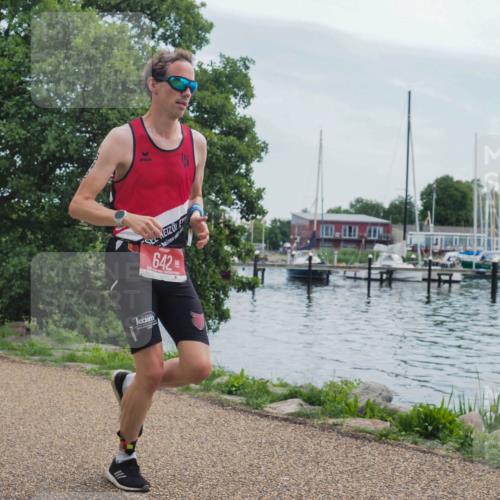 22.06.2025 - Viking Triathlon KatJ http://msf.ph/oto/8111941 22.06.2025 12:46:27 Laufen 642 meine-sportfotos.de