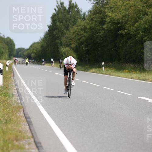 22.06.2025 - Viking Triathlon Yannick Fuchs http://msf.ph/oto/8111954 22.06.2025 11:36:41 Radfahren 416, 521 meine-sportfotos.de
