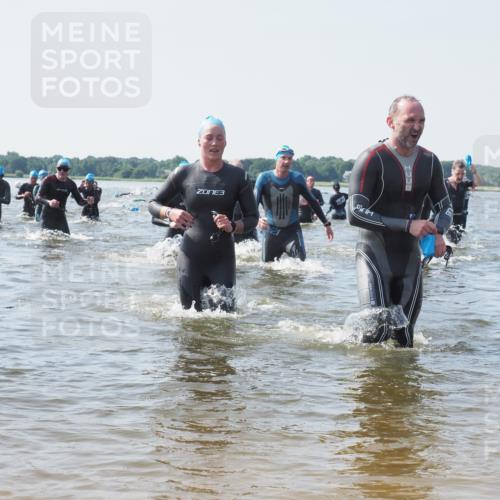 22.06.2025 - Viking Triathlon KatJ http://msf.ph/oto/8112002 22.06.2025 10:40:22 Schwimmen 44, 228, 254, 291, 375, 379, 385, 394, 487, 511, 517, 553 meine-sportfotos.de