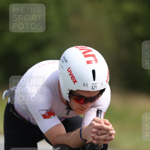 22.06.2025 - Viking Triathlon Yannick Fuchs http://msf.ph/oto/8112022 22.06.2025 11:36:43 Radfahren 443, 521 meine-sportfotos.de