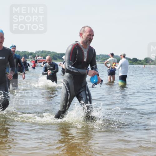 22.06.2025 - Viking Triathlon KatJ http://msf.ph/oto/8112030 22.06.2025 10:40:23 Schwimmen 44, 228, 254, 275, 291, 375, 379, 385, 394, 487, 511, 514, 517, 553, 556 meine-sportfotos.de