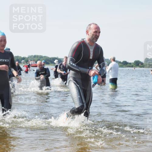 22.06.2025 - Viking Triathlon KatJ http://msf.ph/oto/8112042 22.06.2025 10:40:23 Schwimmen 44, 228, 254, 275, 291, 375, 379, 385, 394, 487, 511, 514, 517, 553, 556 meine-sportfotos.de