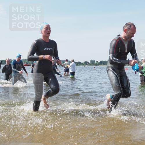 22.06.2025 - Viking Triathlon KatJ http://msf.ph/oto/8112059 22.06.2025 10:40:24 Schwimmen 44, 228, 254, 275, 291, 375, 379, 385, 394, 487, 511, 514, 517, 553, 556 meine-sportfotos.de