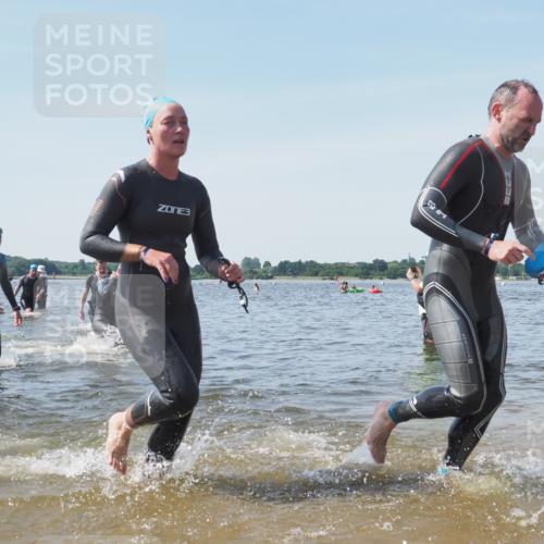 22.06.2025 - Viking Triathlon KatJ http://msf.ph/oto/8112078 22.06.2025 10:40:25 Schwimmen 44, 228, 254, 275, 291, 375, 379, 385, 394, 487, 511, 514, 517, 553, 556, 644 meine-sportfotos.de