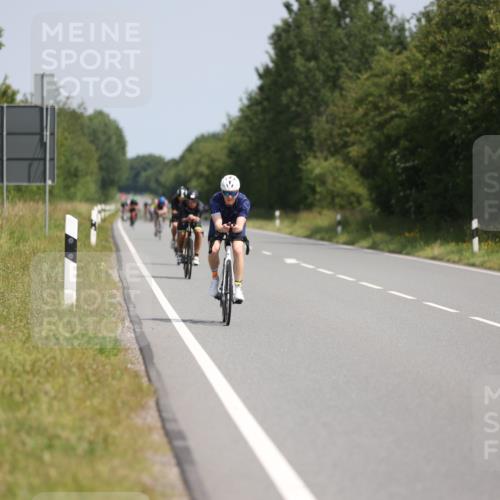 22.06.2025 - Viking Triathlon Yannick Fuchs http://msf.ph/oto/8112087 22.06.2025 11:36:56 Radfahren 219, 328, 356, 443, 491 meine-sportfotos.de