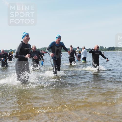 22.06.2025 - Viking Triathlon KatJ http://msf.ph/oto/8112093 22.06.2025 10:40:26 Schwimmen 44, 228, 254, 275, 291, 325, 375, 379, 385, 394, 487, 511, 514, 517, 553, 556, 644, 657 meine-sportfotos.de