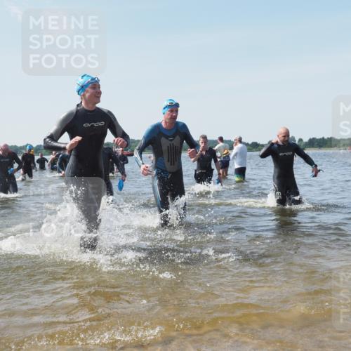 22.06.2025 - Viking Triathlon KatJ http://msf.ph/oto/8112104 22.06.2025 10:40:26 Schwimmen 44, 228, 254, 275, 291, 325, 375, 379, 385, 394, 487, 511, 514, 517, 553, 556, 644, 657 meine-sportfotos.de
