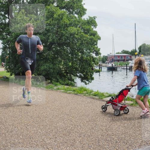 22.06.2025 - Viking Triathlon KatJ http://msf.ph/oto/8112115 22.06.2025 12:47:46 Laufen 384 meine-sportfotos.de