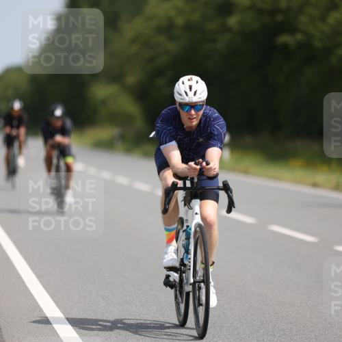 22.06.2025 - Viking Triathlon Yannick Fuchs http://msf.ph/oto/8112140 22.06.2025 11:36:58 Radfahren 219, 328, 355, 356, 491 meine-sportfotos.de