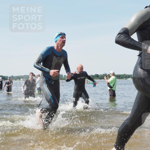 22.06.2025 - Viking Triathlon KatJ http://msf.ph/oto/8112147 22.06.2025 10:40:27 Schwimmen 44, 228, 254, 275, 291, 325, 375, 379, 385, 394, 487, 511, 514, 517, 553, 556, 644, 657 meine-sportfotos.de