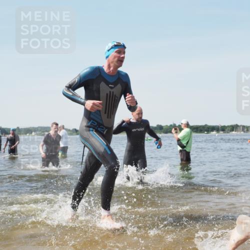 22.06.2025 - Viking Triathlon KatJ http://msf.ph/oto/8112156 22.06.2025 10:40:28 Schwimmen 44, 228, 254, 275, 291, 325, 375, 379, 385, 487, 511, 514, 517, 556, 644, 657 meine-sportfotos.de