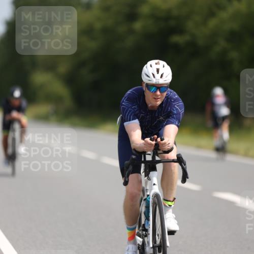 22.06.2025 - Viking Triathlon Yannick Fuchs http://msf.ph/oto/8112158 22.06.2025 11:36:58 Radfahren 219, 328, 355, 356, 491 meine-sportfotos.de