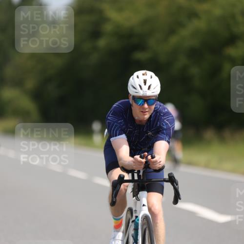 22.06.2025 - Viking Triathlon Yannick Fuchs http://msf.ph/oto/8112162 22.06.2025 11:36:59 Radfahren 219, 328, 346, 355, 356, 491 meine-sportfotos.de