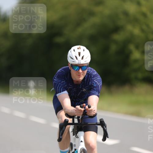 22.06.2025 - Viking Triathlon Yannick Fuchs http://msf.ph/oto/8112169 22.06.2025 11:36:59 Radfahren 219, 328, 346, 355, 356, 491 meine-sportfotos.de