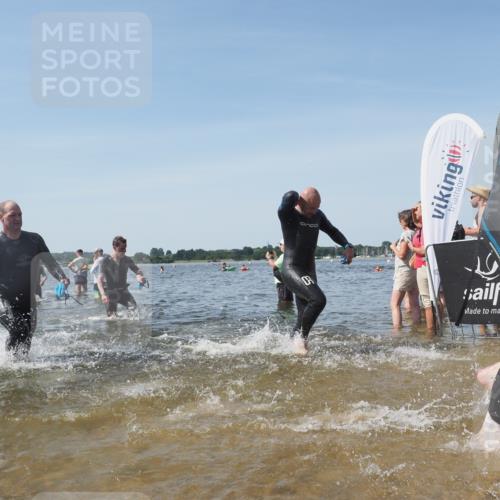 22.06.2025 - Viking Triathlon KatJ http://msf.ph/oto/8112172 22.06.2025 10:40:29 Schwimmen 44, 228, 239, 254, 275, 291, 325, 375, 379, 385, 487, 511, 514, 517, 556, 644, 657 meine-sportfotos.de