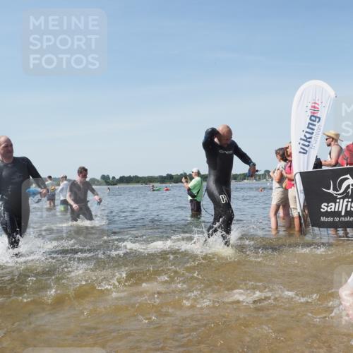 22.06.2025 - Viking Triathlon KatJ http://msf.ph/oto/8112180 22.06.2025 10:40:29 Schwimmen 44, 228, 239, 254, 275, 291, 325, 375, 379, 385, 487, 511, 514, 517, 556, 644, 657 meine-sportfotos.de