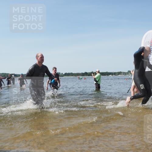 22.06.2025 - Viking Triathlon KatJ http://msf.ph/oto/8112197 22.06.2025 10:40:29 Schwimmen 44, 228, 239, 254, 275, 291, 325, 375, 379, 385, 487, 511, 514, 517, 556, 644, 657 meine-sportfotos.de
