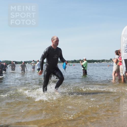 22.06.2025 - Viking Triathlon KatJ http://msf.ph/oto/8112231 22.06.2025 10:40:30 Schwimmen 44, 228, 239, 254, 275, 291, 325, 375, 385, 487, 511, 514, 517, 556, 644, 655, 657 meine-sportfotos.de