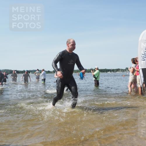22.06.2025 - Viking Triathlon KatJ http://msf.ph/oto/8112238 22.06.2025 10:40:30 Schwimmen 44, 228, 239, 254, 275, 291, 325, 375, 385, 487, 511, 514, 517, 556, 644, 655, 657 meine-sportfotos.de